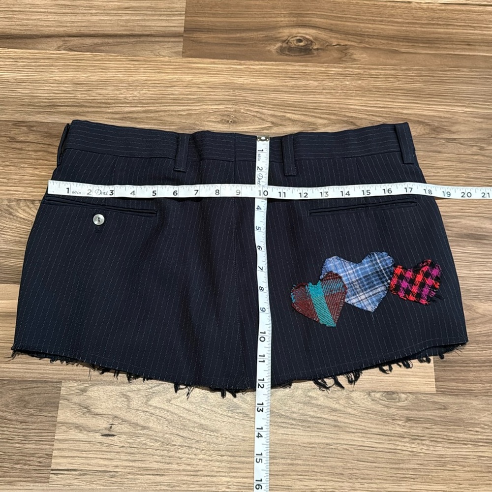 Urban Renewal Mini Pinstripe Navy Heart Patches Pockets Upcycled Zip Up Skirt L - Picture 9 of 13